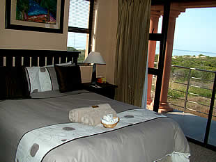 Dolphin Dance Lodge Coega accommodation